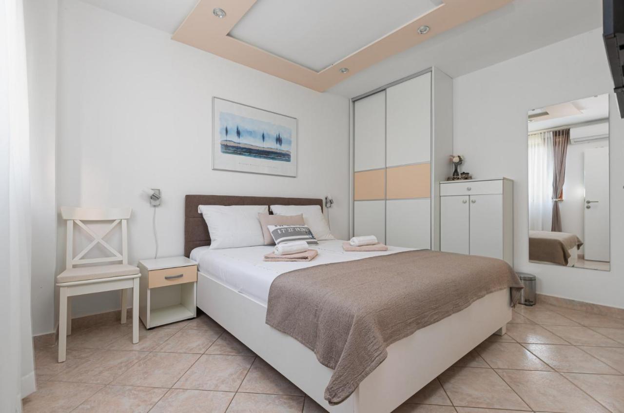 Zlata Appartement Poreč Buitenkant foto